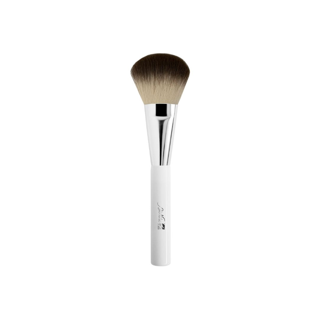 BioNike DEFENCE COLOR Maxi štetec na bronzer
